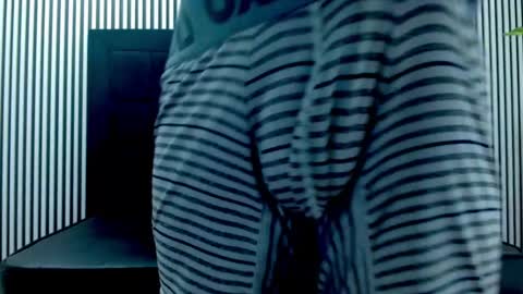 Snapshot of jhontorres018 chatting on 02-18-25, 09:43 jhontorres018 online show from 02-18-25, 09:43