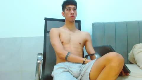 Snapshot of jhony_sex3 chatting on 05-21-26, 08:10 jhony_sex3 online show from 05-21-26, 08:10