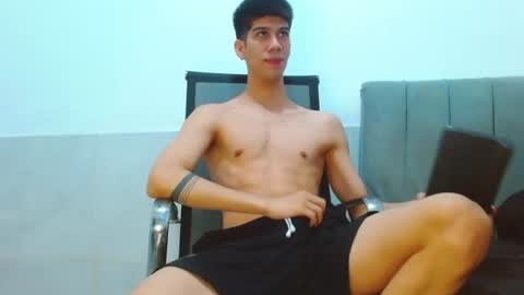 Snapshot of jhony_sex3 chatting on 06-12-26, 06:56 jhony_sex3 online show from 06-12-26, 06:56
