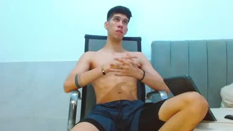 Snapshot of jhony_sex3 chatting on 06-26-26, 06:51 jhony_sex3 online show from 06-26-26, 06:51