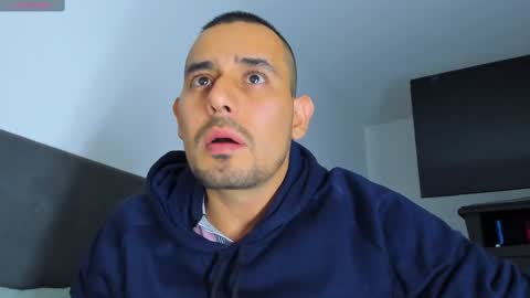 Snapshot of jhonyalzate chatting on 03-01-25, 11:37 Jhony Alzate online show from 03-01-25, 11:37