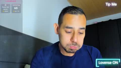 Snapshot of jhonyalzate chatting on 10-14-25, 12:11 Jhony Alzate online show from 10-14-25, 12:11