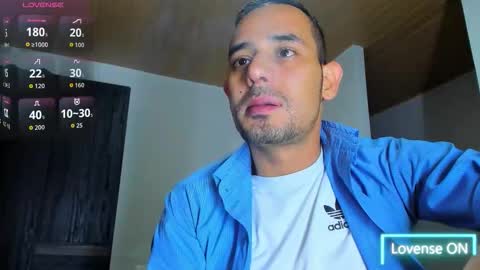 Snapshot of jhonyalzate chatting on 10-30-25, 02:57 Jhony Alzate online show from 10-30-25, 02:57