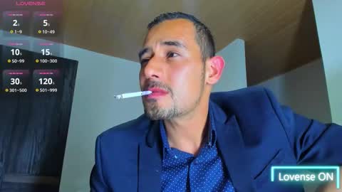 Snapshot of jhonyalzate chatting on 11-05-25, 01:38 Jhony Alzate online show from 11-05-25, 01:38