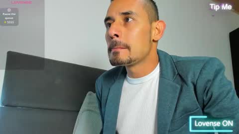 Jhony Alzate online show from 03-31-26, 02:35