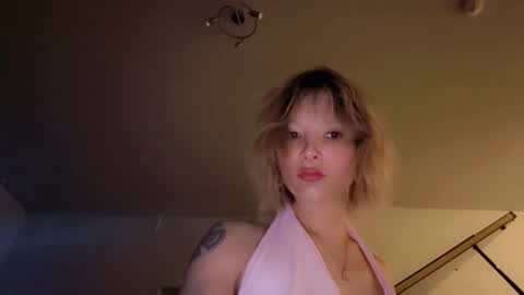 Snapshot of jhopeftw chatting on 01-10-26, 03:08 Anya online show from 01-10-26, 03:08