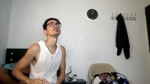 Jhosuamoore  online show from 06-10-26, 05:01