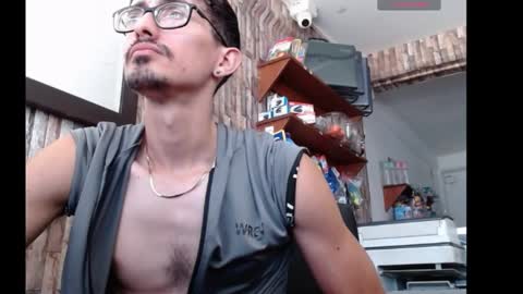 jhosuamoore2 online show from 04-11-26, 02:10