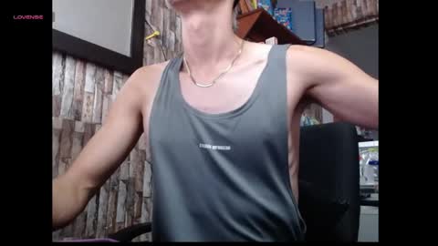 jhosuamoore2 online show from 06-06-26, 01:16