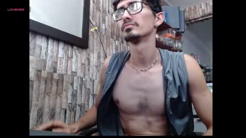 jhosuamoore2 online show from 07-06-26, 03:03