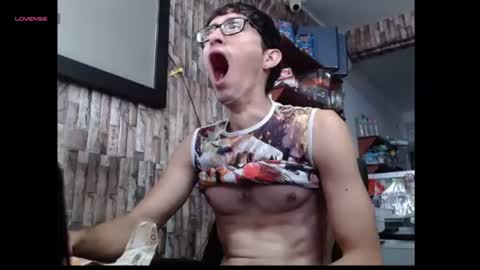 jhosuamoore2 online show from 07-09-26, 12:31