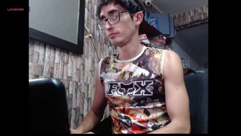 jhosuamoore2 online show from 07-10-26, 12:37