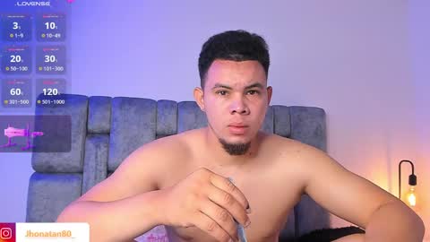 Snapshot of jhotta_foxx chatting on 05-22-26, 10:10 Jhonatan80 online show from 05-22-26, 10:10