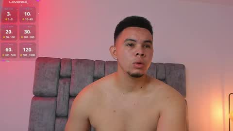 Snapshot of jhotta_foxx chatting on 06-01-26, 10:06 Jhonatan80 online show from 06-01-26, 10:06
