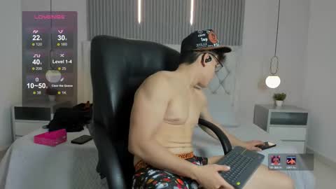 jhoumod_21 online show from 12-19-25, 03:02