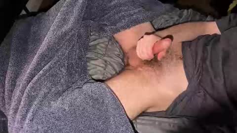 Snapshot of jhurt354 chatting on 06-27-26, 10:15 Hungone online show from 06-27-26, 10:15