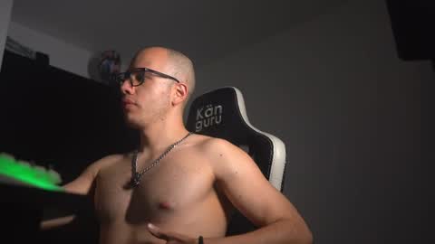 Jhx online show from 04-21-26, 03:02