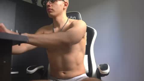 Jhx online show from 04-21-26, 08:23