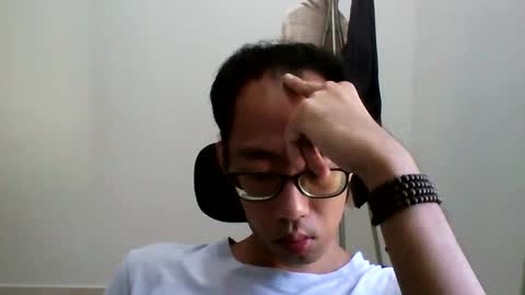 Snapshot of jiachi13 chatting on 12-28-24, 02:22 Alex online show from 12-28-24, 02:22