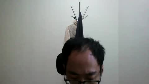 Snapshot of jiachi13 chatting on 12-31-24, 12:32 Alex online show from 12-31-24, 12:32