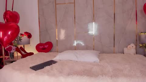 Jiggly online show from 02-06-26, 05:23