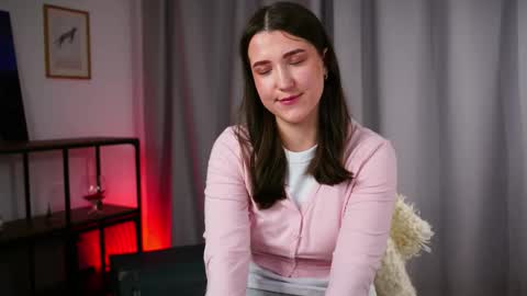 Mira online show from 11-08-25, 01:55