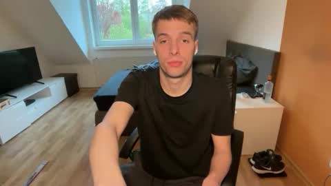 Jimmy online show from 04-24-26, 04:09