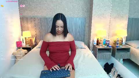 Snapshot of jimena_salazar chatting on 06-22-26, 07:11 Jimena Salazar online show from 06-22-26, 07:11