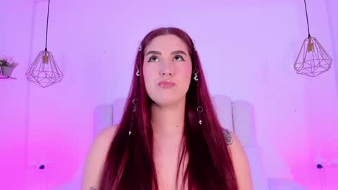 Snapshot of jimena_white1 chatting on 12-13-24, 02:21 JIMENA online show from 12-13-24, 02:21