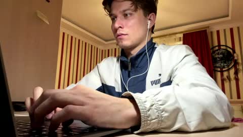 Jimmmy online show from 04-21-26, 01:50