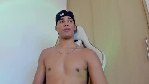 Snapshot of jimmy_leeh_ chatting on 12-13-24, 11:50 Jimmy Leeh online show from 12-13-24, 11:50