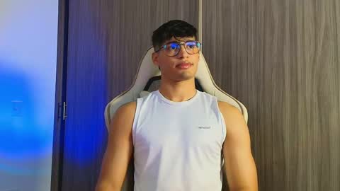 Snapshot of jimmy_leeh_ chatting on 12-04-25, 04:55 Jimmy Leeh online show from 12-04-25, 04:55