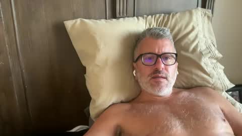 Dad of Three online show from 12-28-24, 04:20