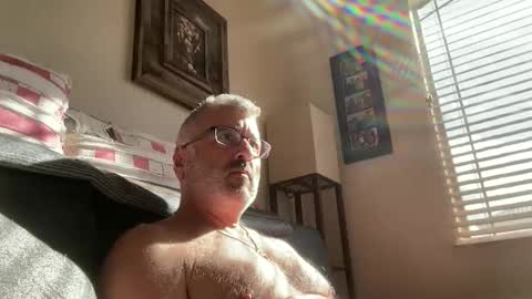 Snapshot of jimmyaaron chatting on 11-22-25, 05:34 Dad of Three online show from 11-22-25, 05:34