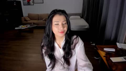 Snapshot of jina_meow chatting on 11-07-25, 01:27 Jina meow online show from 11-07-25, 01:27
