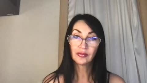 Snapshot of jinaluv chatting on 06-11-26, 10:08 jinaluv online show from 06-11-26, 10:08