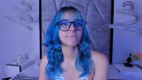 Snapshot of jinkxindigo chatting on 11-20-25, 11:43 Indigo online show from 11-20-25, 11:43