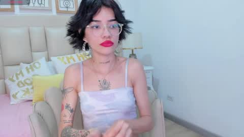 jinx blue  online show from 04-18-26, 03:32