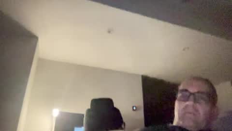 jisterz2 online show from 07-27-26, 04:41
