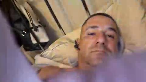 Snapshot of jjbb24647 chatting on 05-30-26, 10:23 jjbb24647 online show from 05-30-26, 10:23