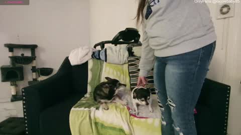 Nicole  Allen online show from 12-15-24, 02:30