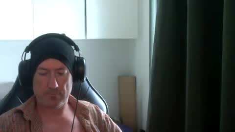 jman2025839798 online show from 06-20-26, 09:23