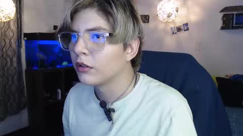 Snapshot of jnick_21 chatting on 02-14-25, 01:02 Nick online show from 02-14-25, 01:02