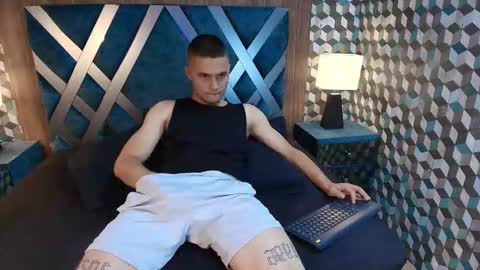 Snapshot of joaho_fernandez chatting on 03-27-26, 10:20 Joao online show from 03-27-26, 10:20