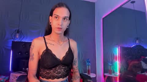 Snapshot of joaisaza chatting on 12-26-24, 06:52 Joa Isaza online show from 12-26-24, 06:52