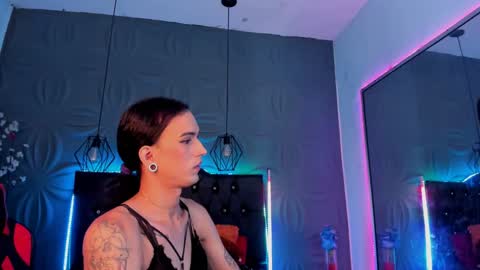 Snapshot of joaisaza chatting on 01-11-25, 10:08 Joa Isaza online show from 01-11-25, 10:08