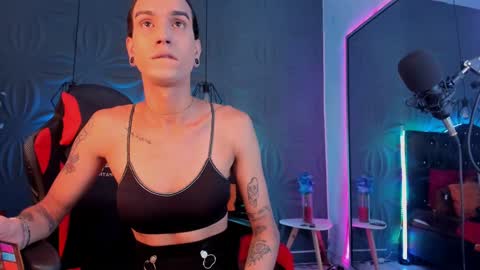 Snapshot of joaisaza chatting on 01-14-25, 06:45 Joa Isaza online show from 01-14-25, 06:45