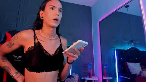 Snapshot of joaisaza chatting on 02-22-25, 07:01 Joa Isaza online show from 02-22-25, 07:01