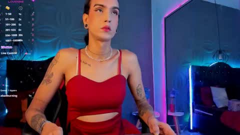 Snapshot of joaisaza chatting on 02-28-25, 03:04 Joa Isaza online show from 02-28-25, 03:04