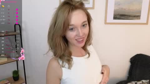 Mia online show from 10-11-25, 10:25